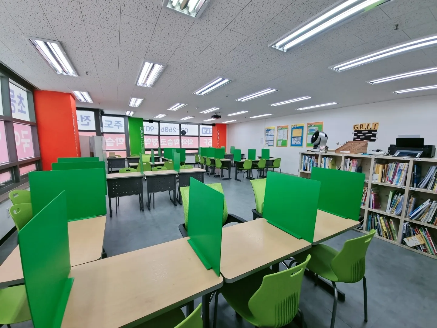 와와학습코칭센터 종암점 학습 공간 1