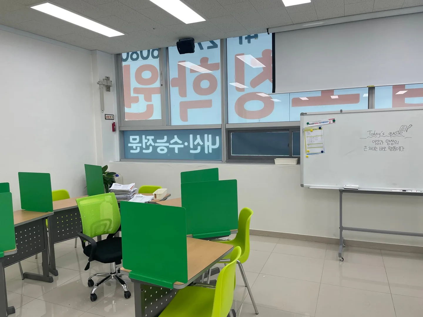 와와학습코칭센터 남외점 학습 공간 3